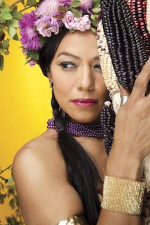 LilaDowns-by-RicardoTrabulsi